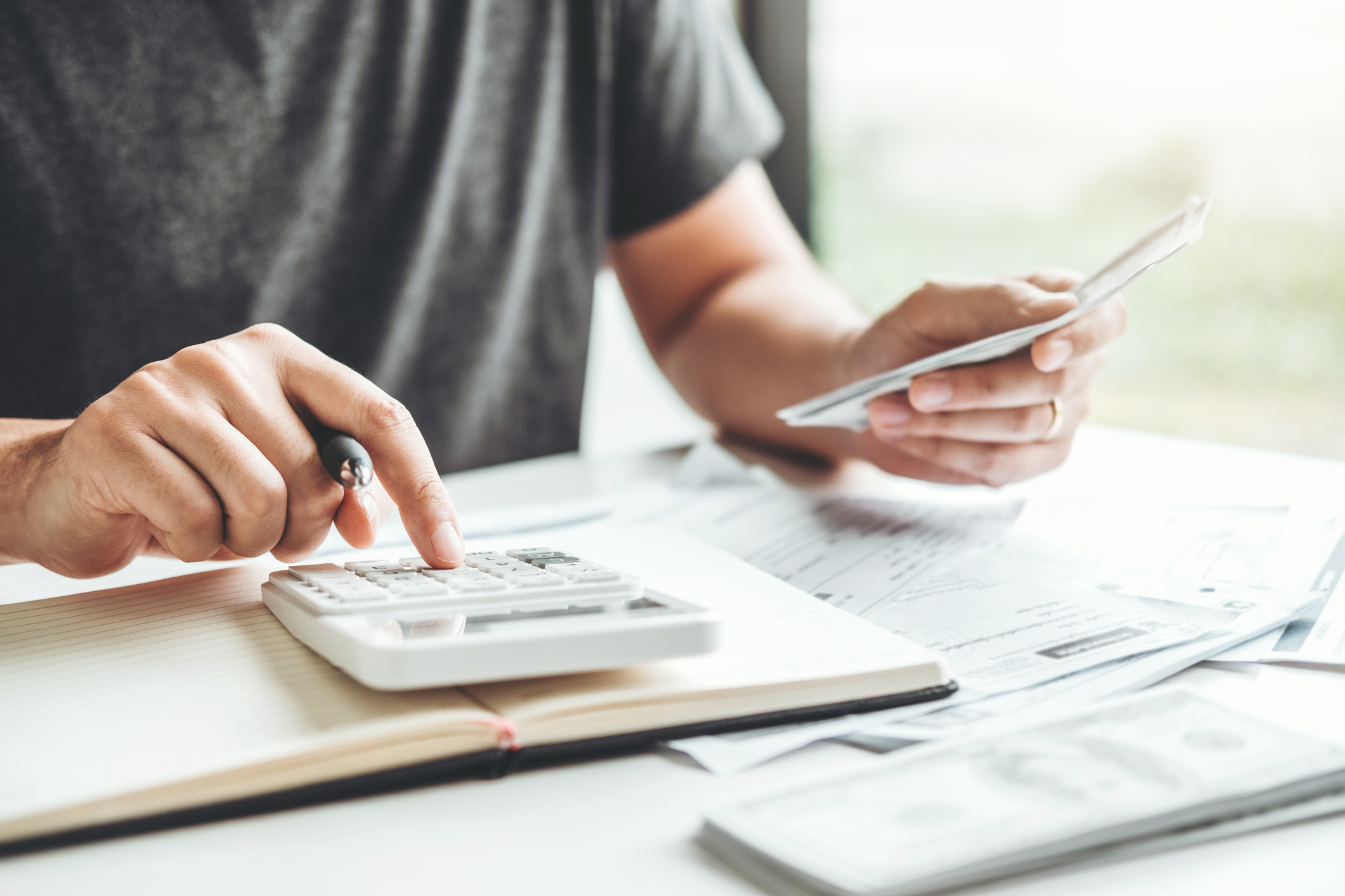 Key Considerations When Deciding to Buy a Business: What You Need to Know 4